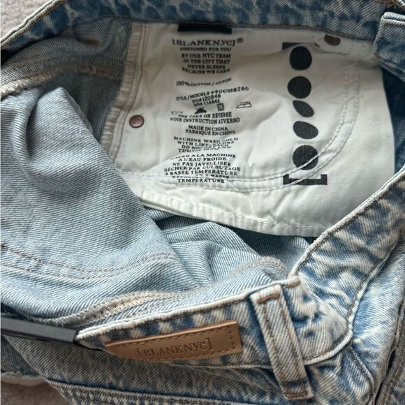 NWT Blank NYC Perry Mom Jean Shorts  high rise Women’s Sz 27 - Picture 7 of 8